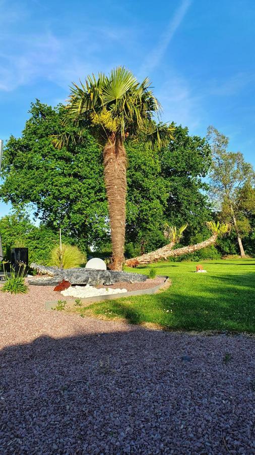 Le Coup De Foudre Bed & Breakfast Le Molay-Littry Exterior photo